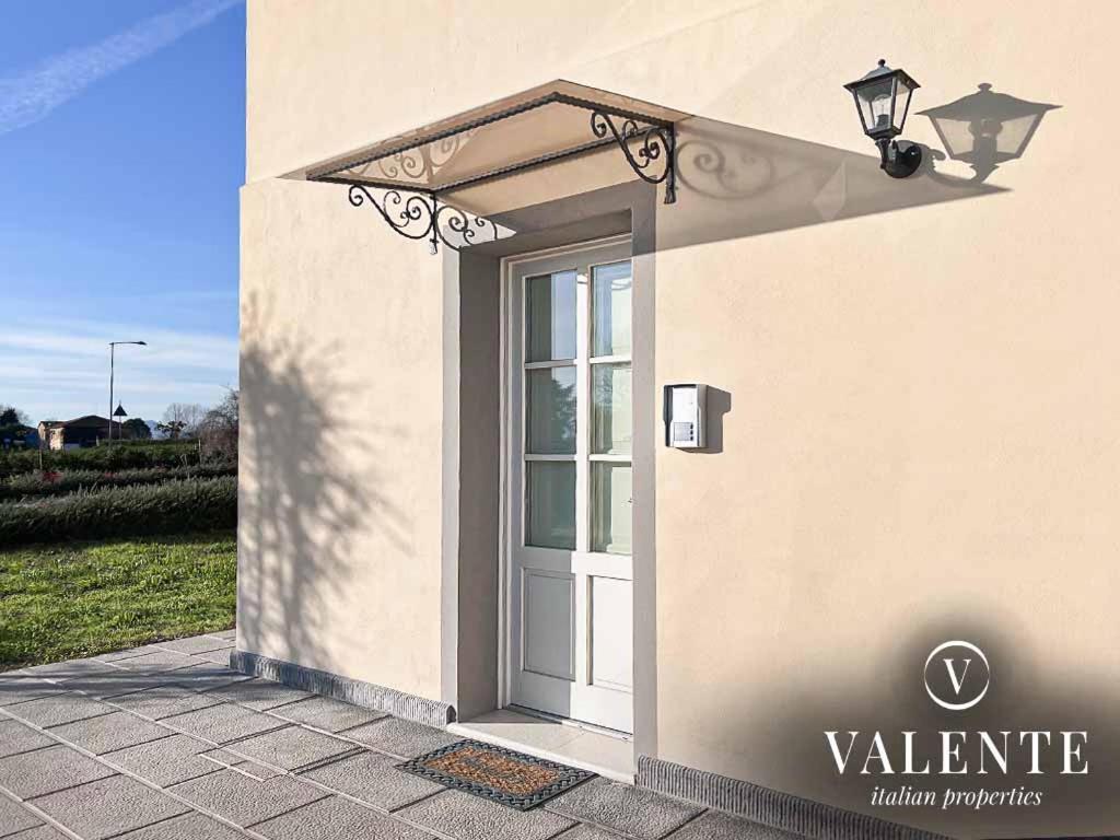Villa Valente - Apartments Capannori Eksteriør billede