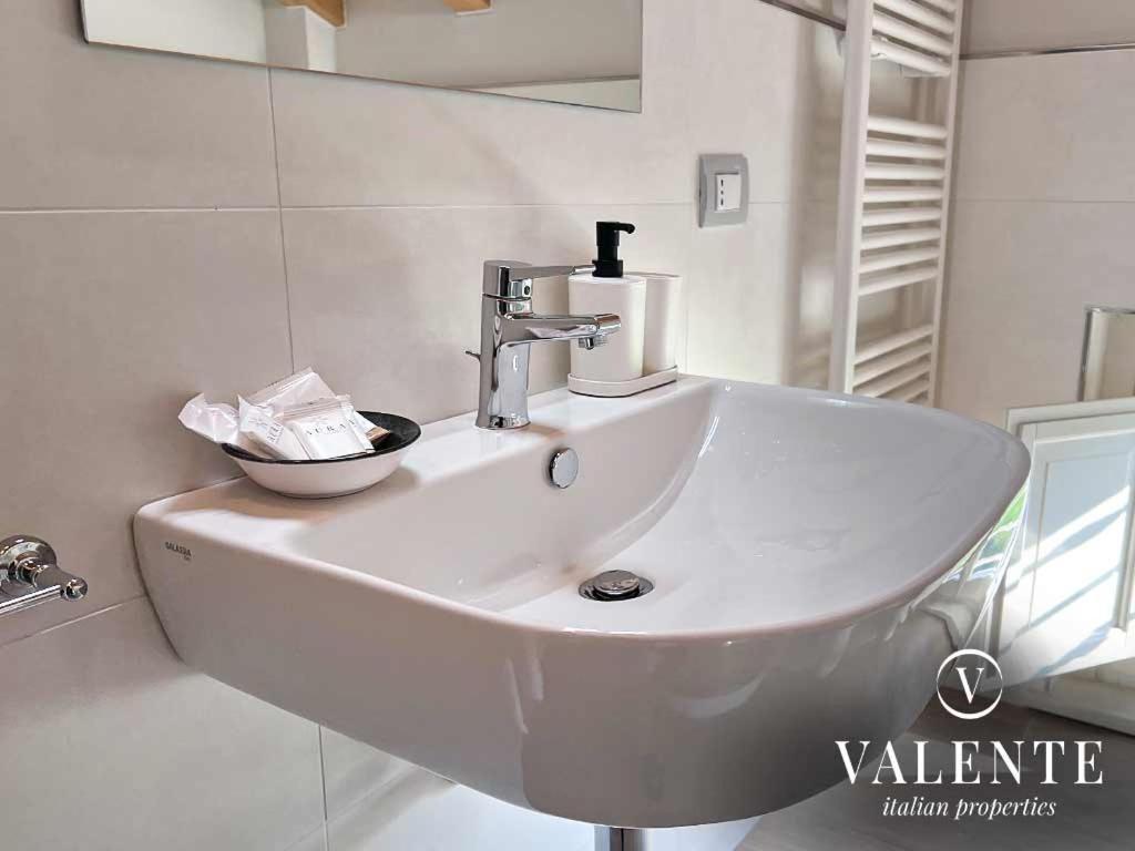 Villa Valente - Apartments Capannori Eksteriør billede